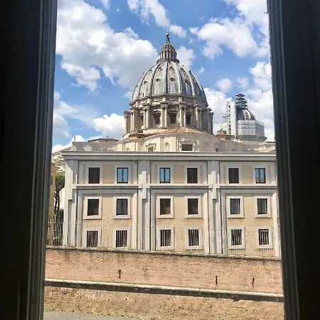 La Vaticana - Saint Peters View -